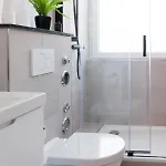 Moderne Ferienunterkunft In Ruhiger Lage Und Nur 7 Gehminuten Vom Entfernt - Hoher Schlafkomfort Und Gartenzugang Fuer Ideale Erholung An Der Ostsee شقة