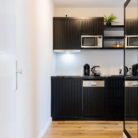 Moderne Ferienunterkunft In Ruhiger Lage Und Nur 7 Gehminuten Vom Entfernt - Hoher Schlafkomfort Und Gartenzugang Fuer Ideale Erholung An Der Ostsee Apartment *