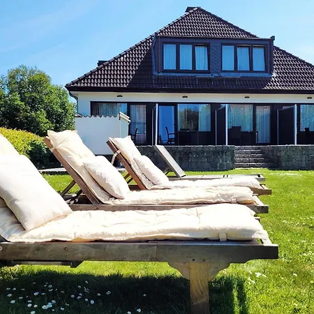 Ostsee-strandresort: Moderne Ruhe Mit Garten *