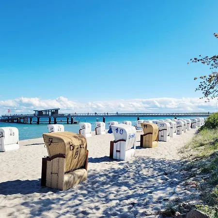 Moderne Ferienunterkunft In Ruhiger Lage Und Nur 7 Gehminuten Vom Entfernt - Hoher Schlafkomfort Und Gartenzugang Fuer Ideale Erholung An Der Ostsee * Scharbeutz